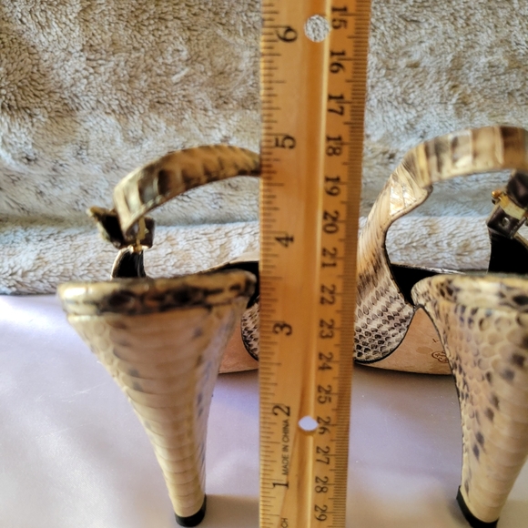 Isola Python Pump, size 8.5 - Picture 3 of 5